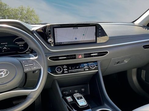Used 2022 Hyundai Sonata Limited FWD image 9