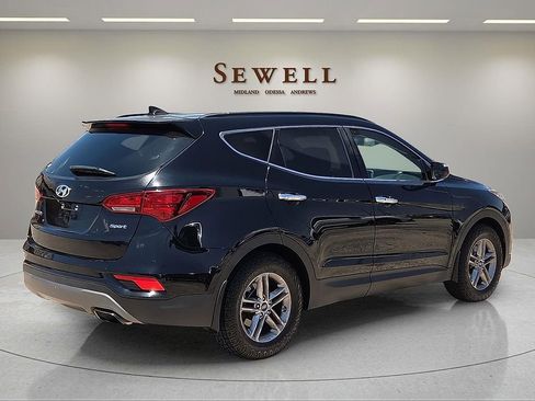 Used 2018 Hyundai Santa Fe Sport FWD image 4
