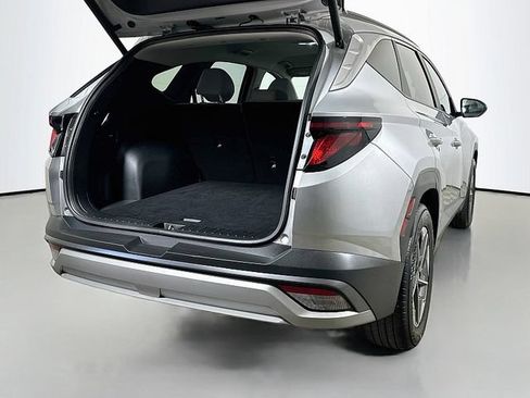 Used 2025 Hyundai Tucson SEL FWD image 25