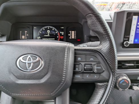 Used 2024 Toyota Tacoma SR5 image 17