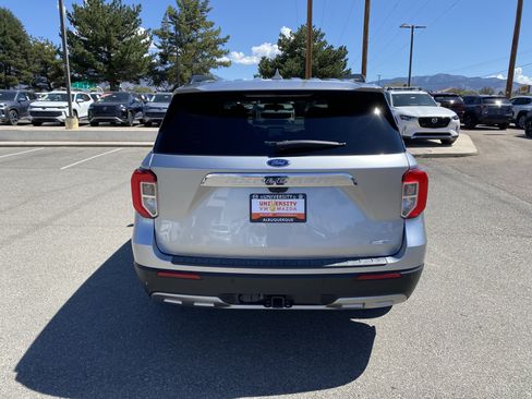 Used 2020 Ford Explorer XLT w/ Equipment Group 202A AWD/4WD image 47