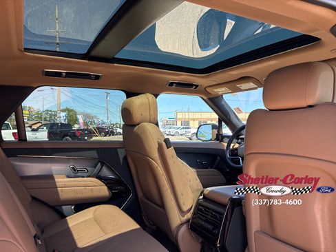 Used 2023 Land Rover Range Rover Sport SE image 19