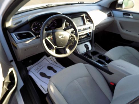 Used 2016 Hyundai Sonata SE image 19
