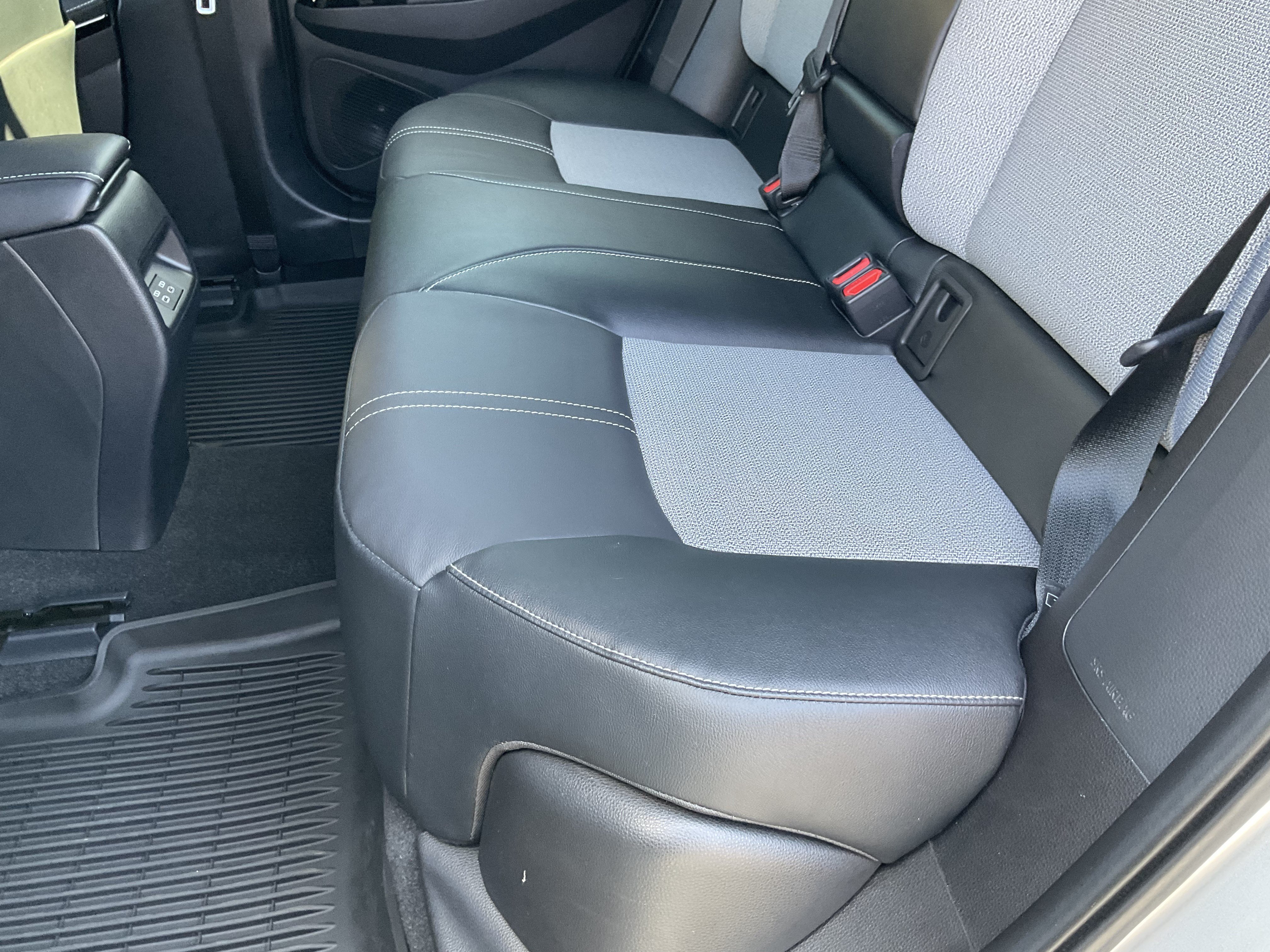 Used 2025 Toyota Corolla XSE FWD image 34
