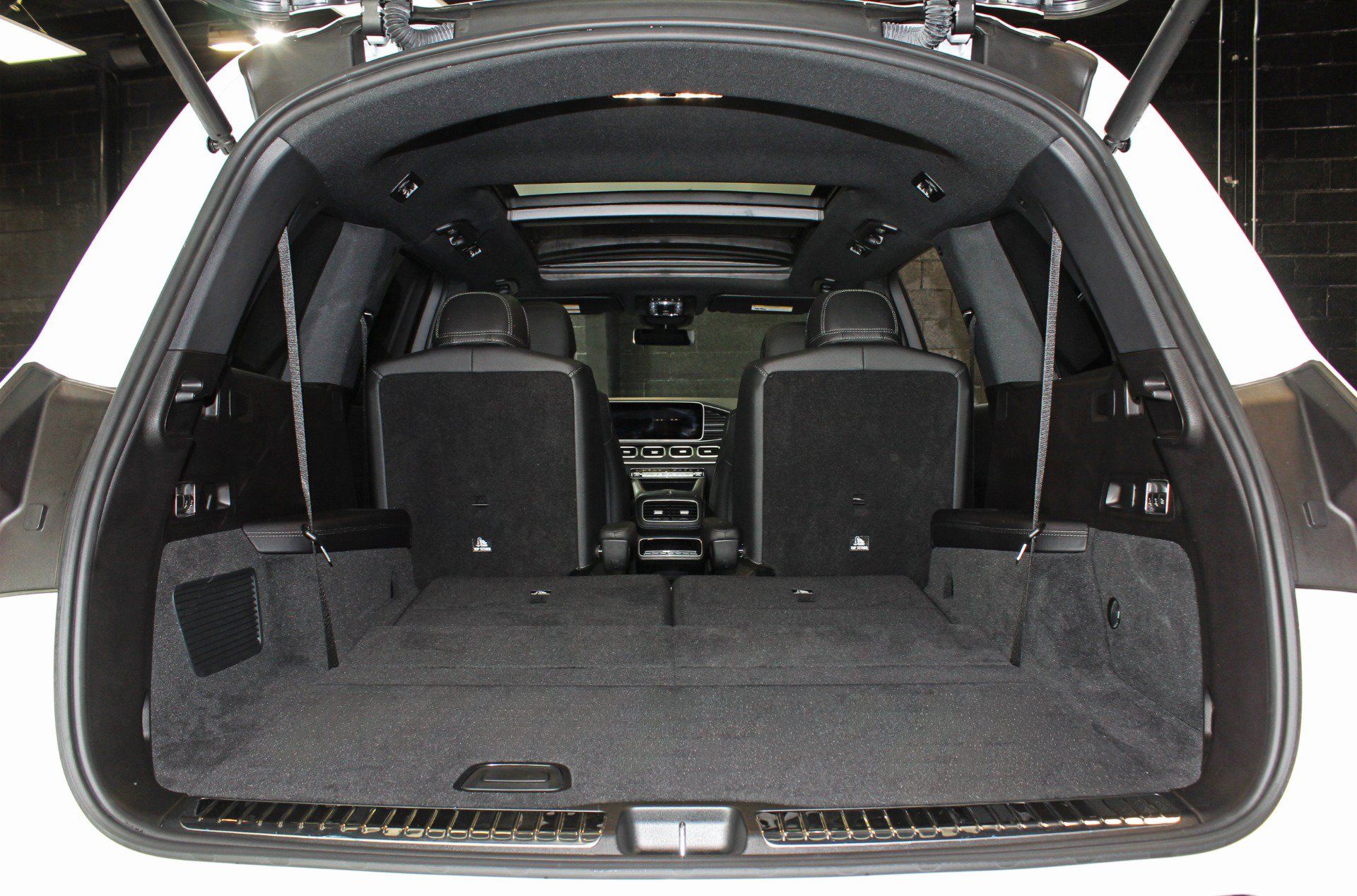Used 2023 Mercedes-Benz GLS 450 4MATIC image 88