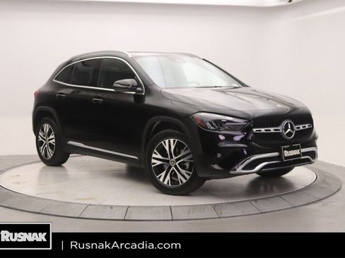 Certified 2025 Mercedes-Benz GLA 250 image 1