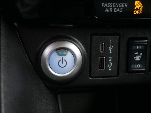 Certified 2025 Nissan Leaf SV Plus image 20