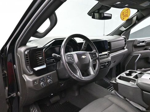 Used 2022 Chevrolet Silverado 1500 LT AWD/4WD image 15