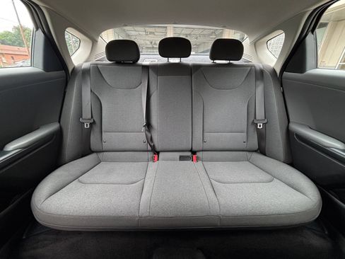 Used 2025 Kia K4 FWD image 37