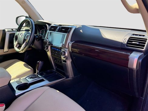 Used 2024 Toyota 4Runner Limited image 30