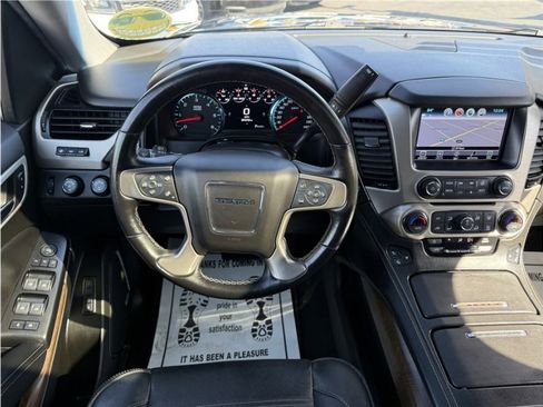 Used 2019 GMC Yukon Denali image 38