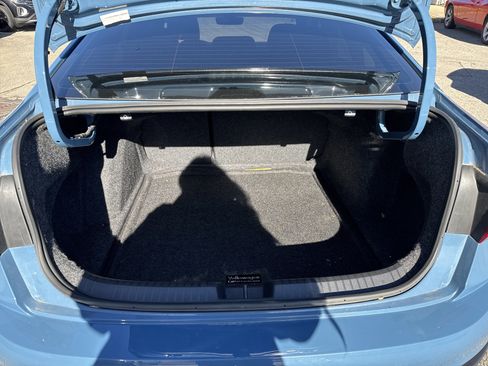 Used 2025 Volkswagen Jetta S image 8