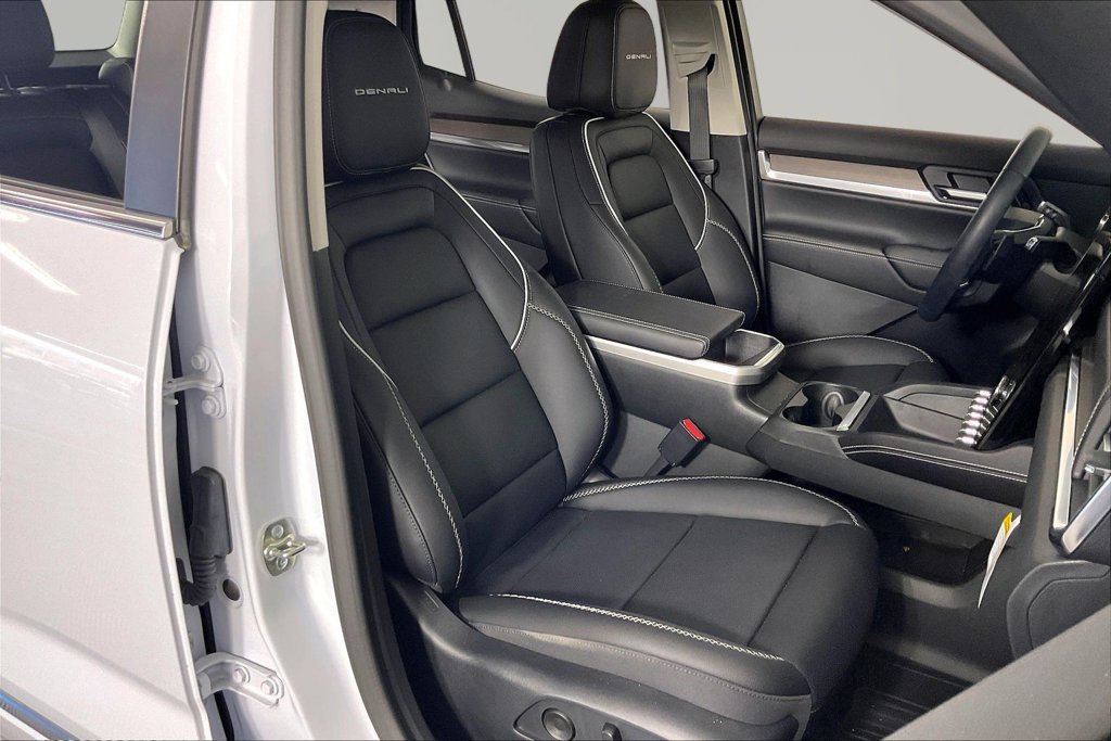 Used 2026 GMC Terrain Denali w/ LPO, Floor Liner Package AWD/4WD image 25