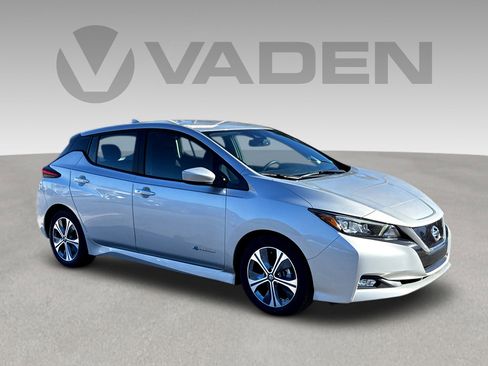 Used 2019 Nissan Leaf SV w/ SV Technology Package image 1