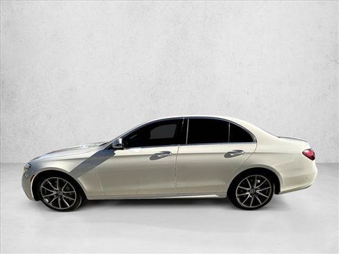 Used 2022 Mercedes-Benz E 350 Sedan image 6