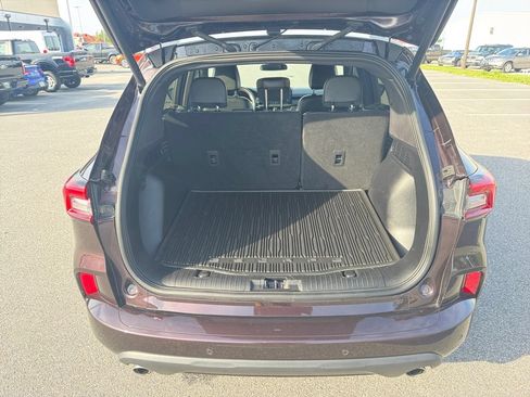 Used 2023 Ford Escape ST-Line w/ Tech Pack #1 FWD image 18