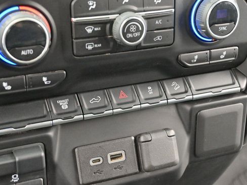 Used 2023 Chevrolet Silverado 2500 LT w/ Convenience Package image 24