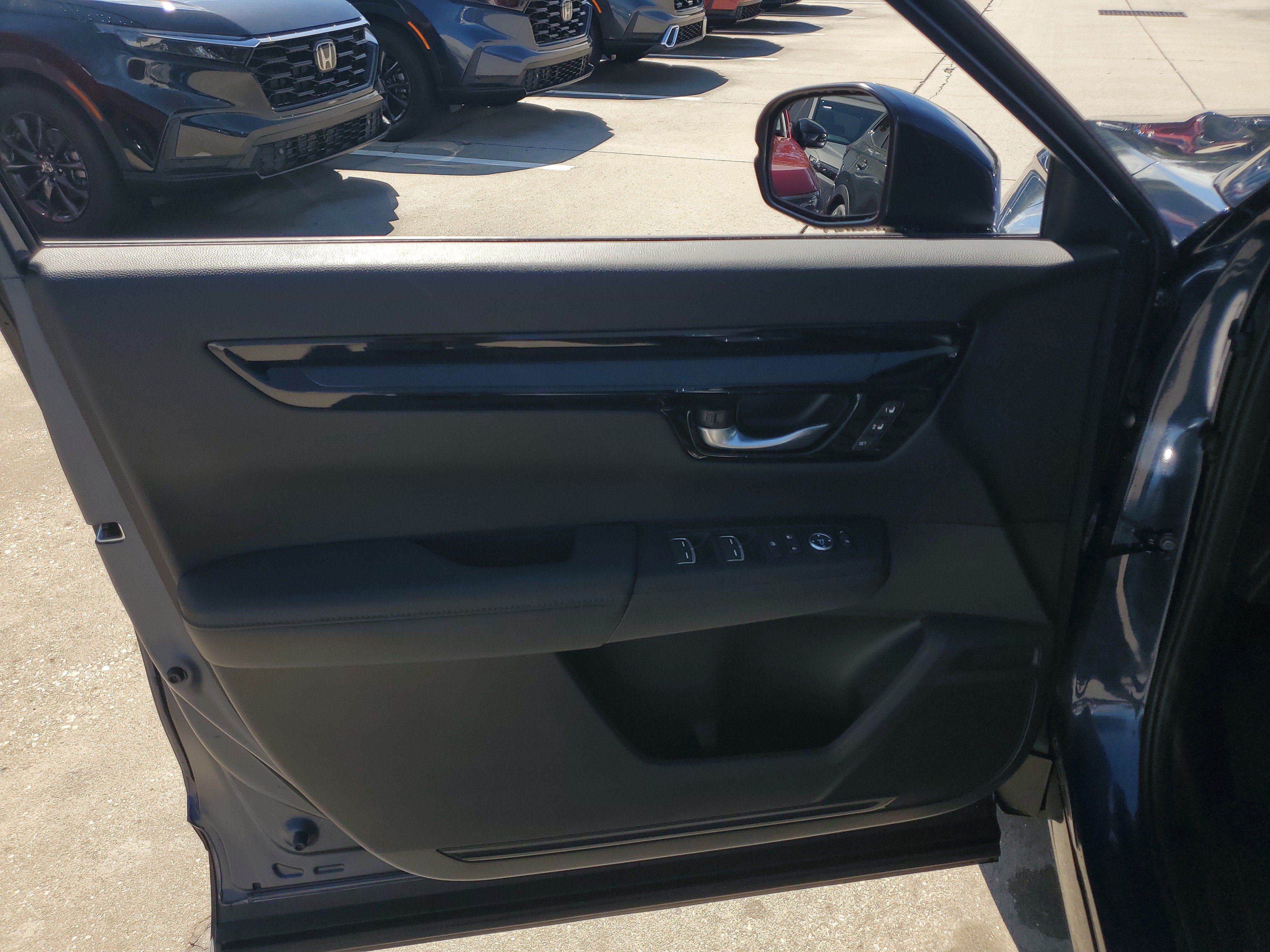 Used 2025 Honda CR-V EX-L image 20