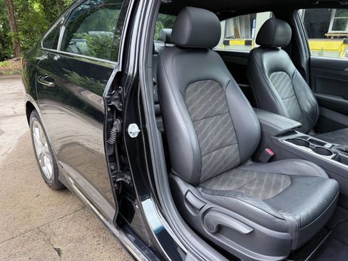 Used 2019 Hyundai Sonata Sport FWD image 13