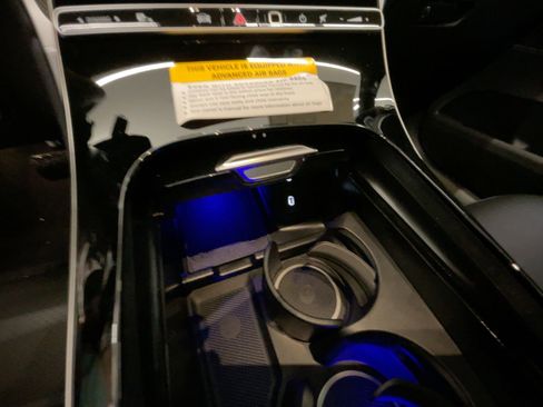 Used 2026 Mercedes-Benz GLC 300 4MATIC image 23