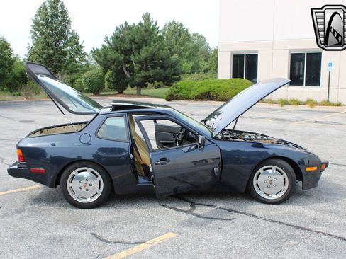 Used 1987 Porsche 944 S image 17