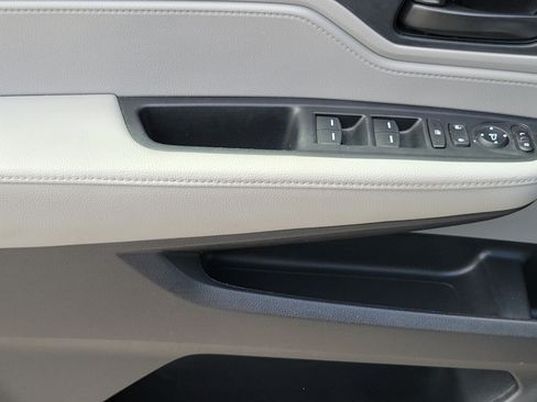 Certified 2024 Honda Odyssey EX-L image 18