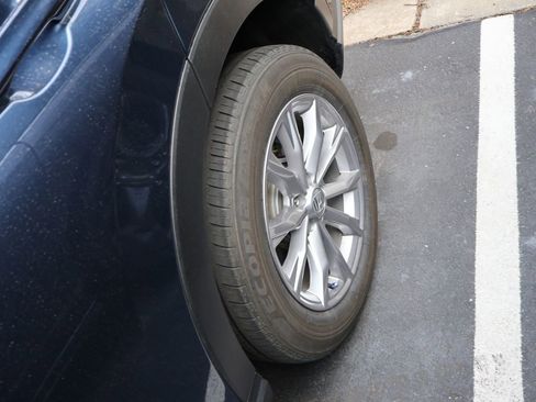 Used 2024 Honda CR-V EX-L image 11