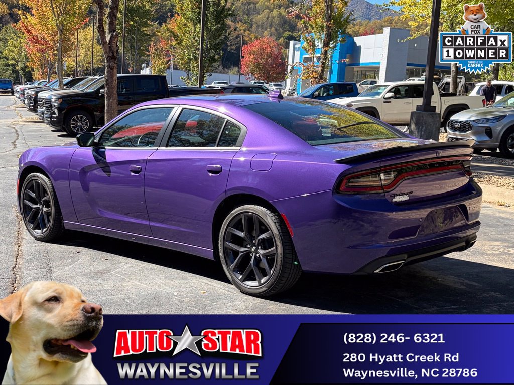 Used 2023 Dodge Charger SXT w/ Blacktop Package RWD image 5