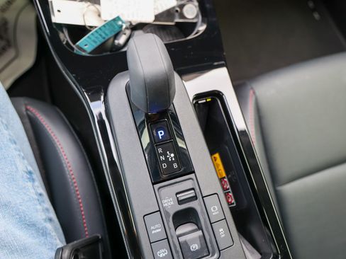 Used 2026 Toyota Prius Plug-In Hybrid FWD image 26