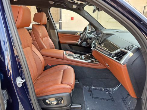 Used 2023 BMW X7 xDrive40i w/ Executive Package AWD/4WD image 16