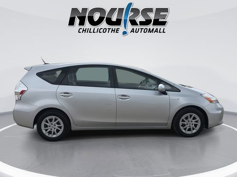 Used 2014 Toyota Prius V Three FWD image 9