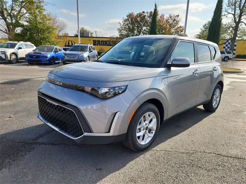 New 2025 Kia Soul LX w/ LX Technology Package image 8