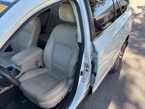 Used 2019 Subaru Outback 2.5i Limited w/ Popular Package #2 AWD/4WD image 4