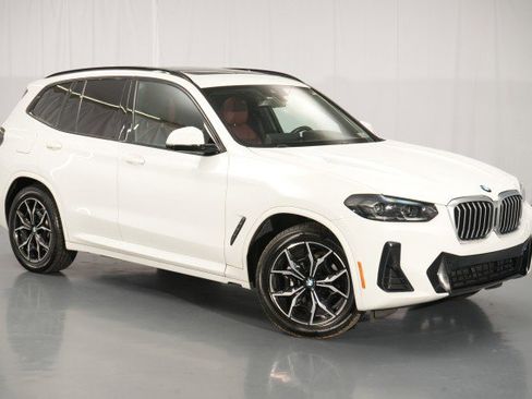 Used 2022 BMW X3 xDrive30i w/ M Sport Package 2 AWD/4WD image 9