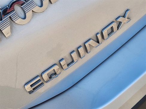 Used 2022 Chevrolet Equinox LT image 12