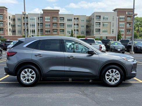 Certified 2023 Ford Escape Active AWD/4WD image 2