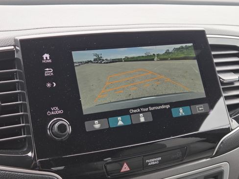 Used 2023 Honda Passport EX-L image 9