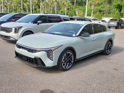 New 2026 Kia K4 GT-Line FWD image 3