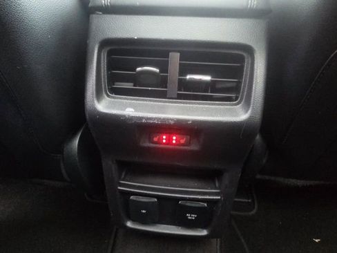 Used 2018 Ford Edge Titanium w/ Equipment Group 301A image 20