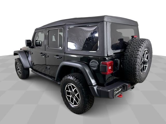 Used 2025 Jeep Wrangler Unlimited Rubicon w/ Convenience Group AWD/4WD image 6