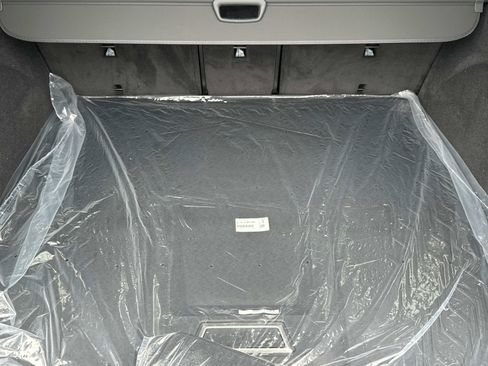 New 2026 BMW X5 M60i image 11