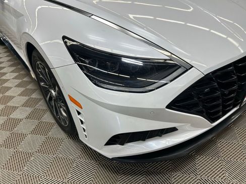 Used 2021 Hyundai Sonata Limited FWD image 2