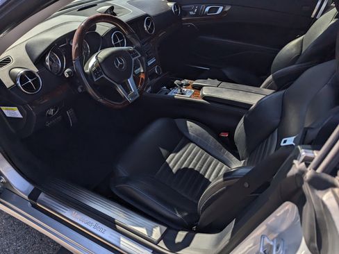 Used 2014 Mercedes-Benz SL 550 SL 550 image 9