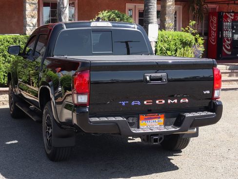 Used 2022 Toyota Tacoma SR5 image 6