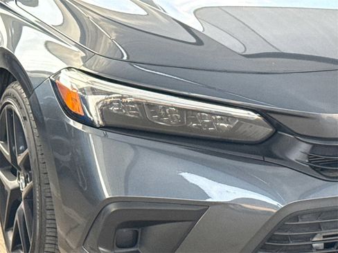 Used 2022 Honda Civic Sport image 4