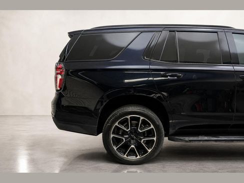 Used 2022 Chevrolet Tahoe RST w/ Luxury Package AWD/4WD image 8