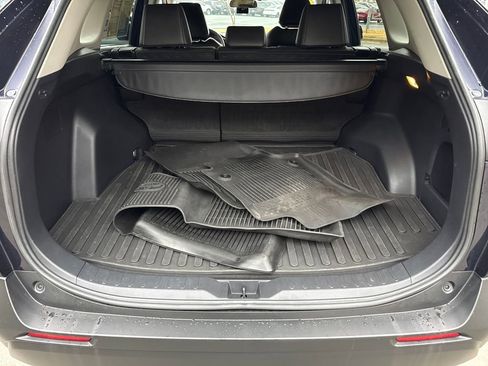 Used 2021 Toyota RAV4 XLE Premium image 27