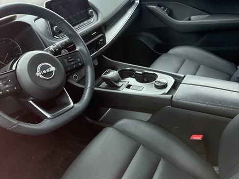 Certified 2023 Nissan Rogue SV w/ SV Premium B Package AWD/4WD image 4