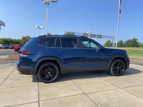 Used 2023 Volkswagen Atlas SE w/ Panoramic Sunroof Package FWD image 16