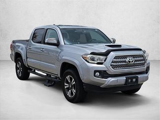 Used 2017 Toyota Tacoma TRD Sport RWD video 3